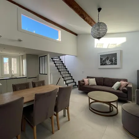 Rue Guillaumont Heart Of Old *