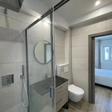 Rue Guillaumont Heart Of Old Semesterbostad